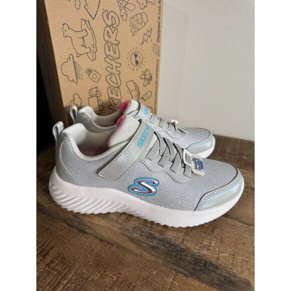 Girls Skechers Machine Washable Gray Machine Washable Sneakers 2 Shoes NWT - Picture 3 of 6